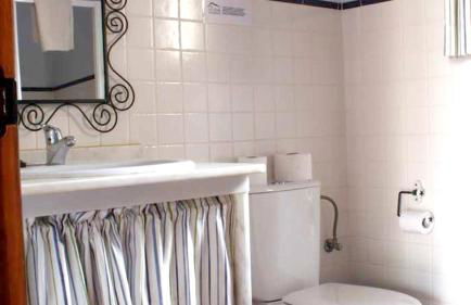 Charming house in Estepa with shared pool. - Photo 11