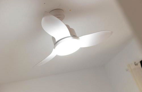 Villa en Valencia, piscina privada y metro 500m - Foto 10