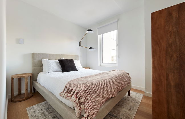 Airy 3 BR Flat w Shared Deck - gym - Mins to NYC - Foto 19