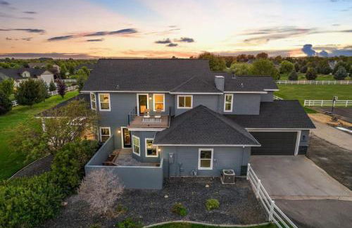 Private Oasis On 2 Acres with Indoor Pool and Theater - Foto 51