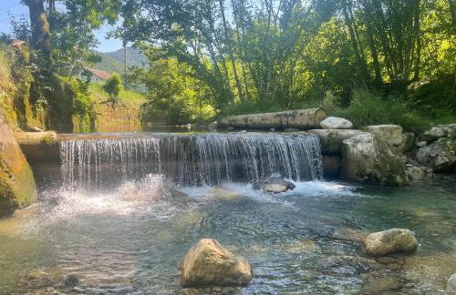 La cascade du Lac d'Annecy - Foto 2