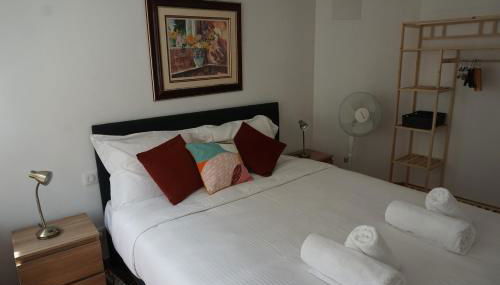 Les Loriots - Foto 2