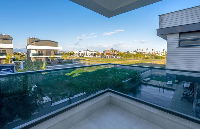 Stylish Flat w Balcony Near Lara Beach - Foto 1