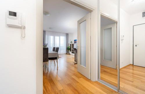 Apartment Away - Photo 19