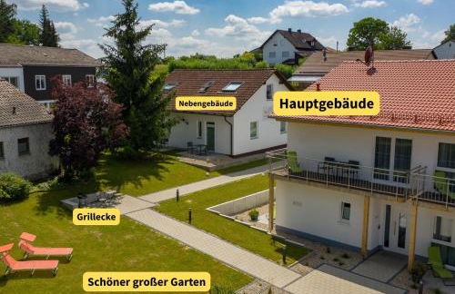 Holledau-Apartments - FeWo bis 5 Pers - getrennte Betten möglich - Vollausstattung - 24h Checkin - wöchentl Reinigung u Wäschewechsel - Waschmaschine u Trockner - WLAN - Minibar - XXL Parkplätze - Garten - ruhige Lage - Foto 7