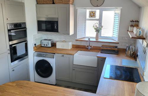 St Just Cottage - Beautiful 3 bed in the heart of St Just with a Fish & Chip Shop, Cafes and 4 local Pubs - Foto 9