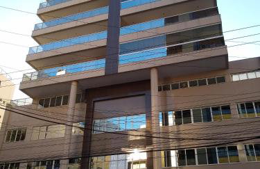 Edf Gil Nogueira - Praia do Morro - GUARAPARI - ES - Brasil - 4º Andar TELA Proteção - FRENTE Sol Manhã - 02 quartos com Split - WIFI - Varanda Gourmet com CHURRASQUEIRA - 02 elevadores - 01 Vaga - PISCINA - Sauna - Portaria 24 HRS - 50m da Praia do Morro - Photo 1