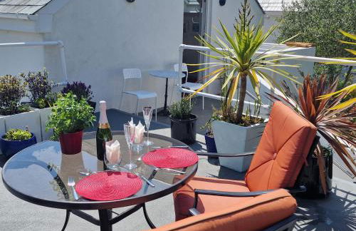 Blue Hills Luxury Apartment, Bay Front with Parking - Foto 14