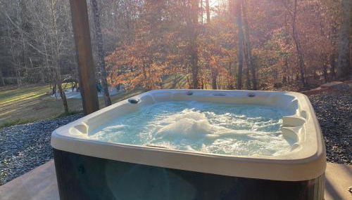 New Listing! Wine Country Retreat - 2 Bed, Hot Tub - Foto 3