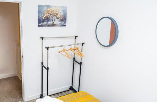 Beautifully Fab 3 bedroom 4 beds New home 8 guests Stretford Trafford - Foto 30