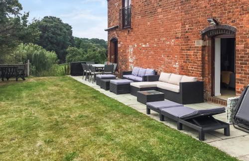 Mill House Barn - Photo 1