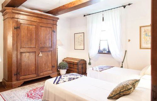 Le Bicocche Farmhouse: Country Stone Villa with Pool in Camaiore between Lucca & Beaches of Versilia - Foto 69