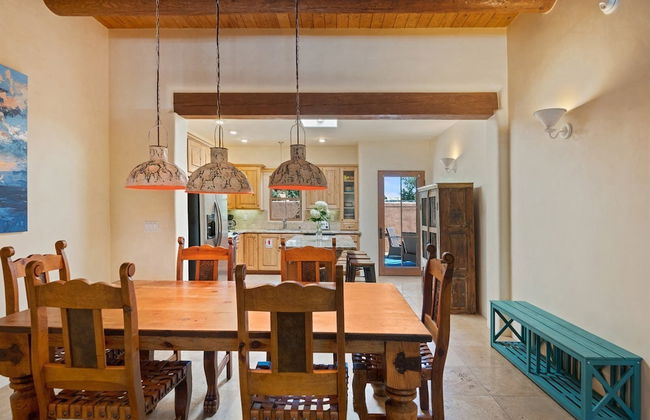 Casa Nona - Pristine Home in the Railyard District, Walk to The Plaza - Photo 11