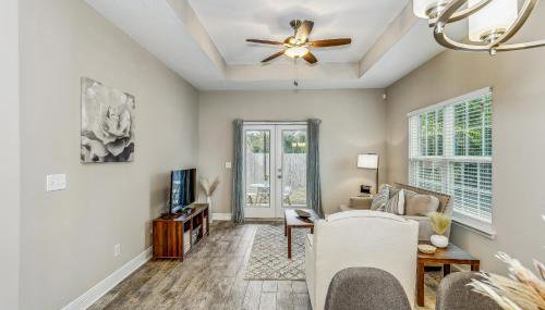 Lovely Townhome in Pensacola - Cozy & Modern Retreat - Foto 4