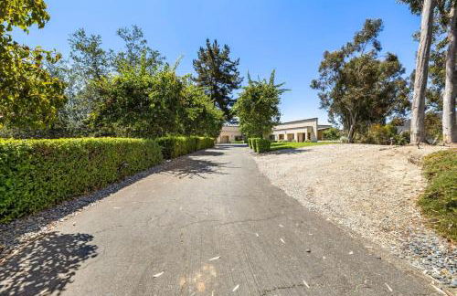 Private Gated 6BR Luxury Estate, Gym, Lake View - Foto 22