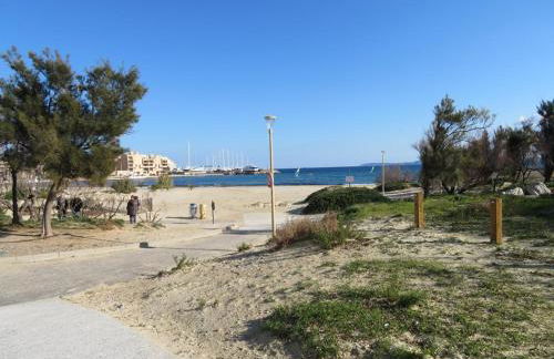 Charmant T2 avec Piscine, Tennis, Wifi et Garage à Bormes-les-Mimosas - FR-1-610-92 - Foto 10