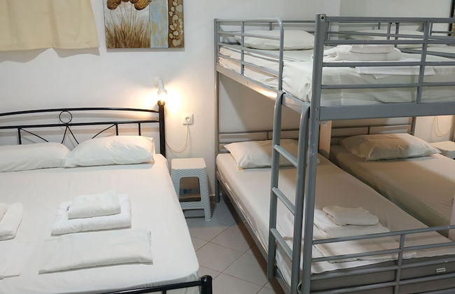 Super Economy Studio Located On the Ground Floor No Balcony - Photo 3