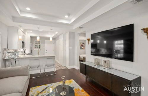 Walk to UT and E 6th in ATX House and Free Swim Club by Austin Vacay - Foto 5