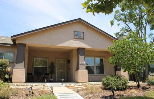 Gateway Retreat: Short Drive to the Sequoias - Foto 7