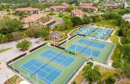 Fabulous Golf and Marina Community Condo - Photo 64