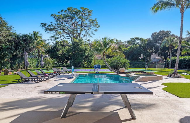 Luxurious 6-Bedroom Villa with Pool & Games - Foto 76