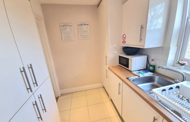 Urban Stay Oxford Gardens Apartments - Photo 24