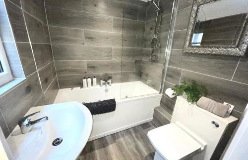 Albert Luxury Hottub and Jacuzzi Apartments - Foto 84