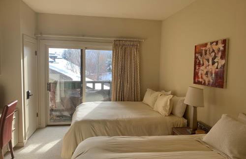 SV Wildflower Condo 3 Bed 3 Bath w SV INN pool access- No PETS! - Foto 12