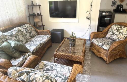 Casas aconchegantes com piscina na encantadora Praia das Cigarras - Foto 55