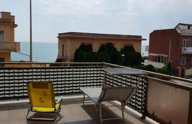 Fronte mare con grande terrazzo spiaggia sotto casa - WiFi - Photo 17