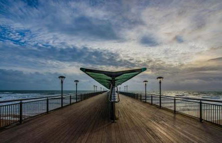 A Beautiful Apartment with Stunning Sea Views & Private Balcony - Photo 29