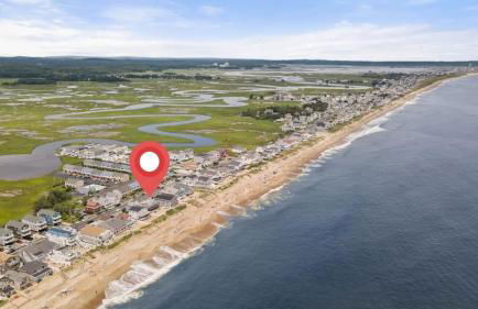 Beachfront Parking Salisbury Beach Retreat - Foto 25