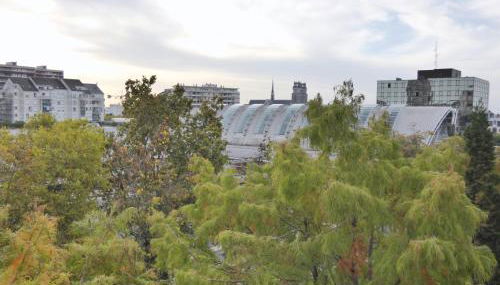 37m2 lumineux face gare SNCF, WIFI, NETFLIX, café et thé offerts - Foto 2