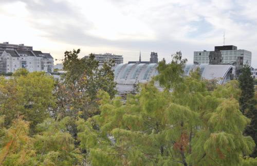 37m2 lumineux face gare SNCF, WIFI, NETFLIX, café et thé offerts - Foto 2