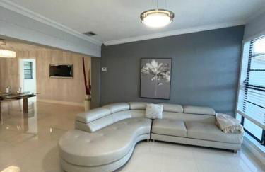 Modern Miami Oversized 3 Bedroom in Central Location - Foto 30