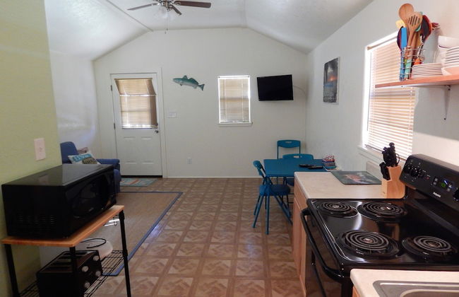 JJB Cabins - Photo 18