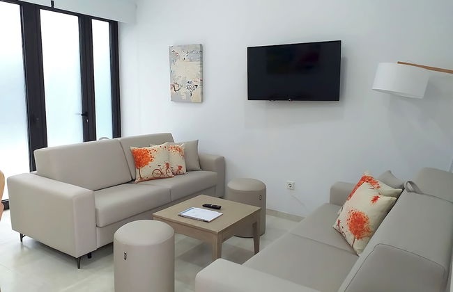 Feelathome Rivero Apartments - Photo 43