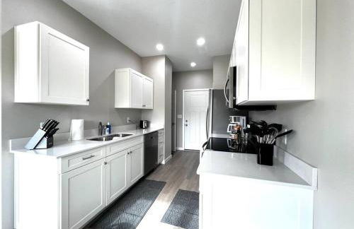 Central Cedar Falls Townhome - King Beds! - Foto 33