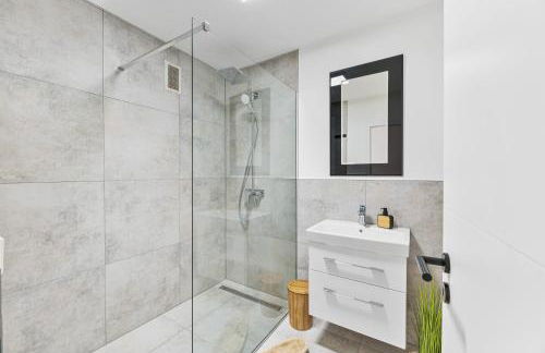 Stilvolle Suite mit Weitblick & Parkplatz - Foto 7