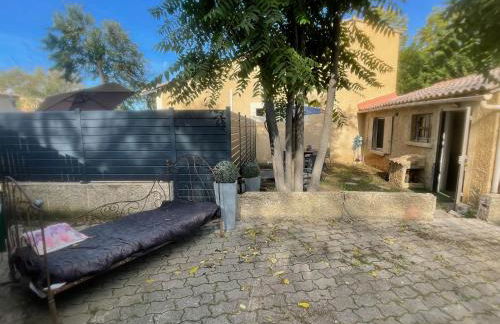 Jolie petite maison Avignon - Montfavet - Photo 24