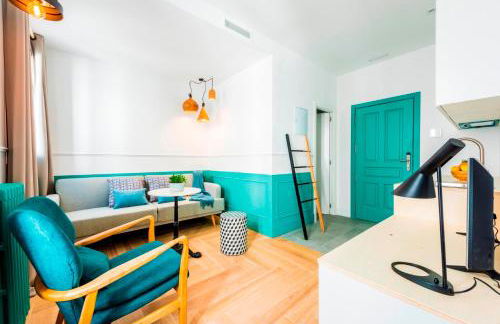 Be Mate Gran Vía Suites - Photo 76