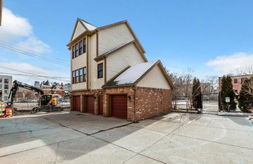 The Lumber Baron's Mansion: 2 King Suites, 2.5BA + Gym - Foto 16