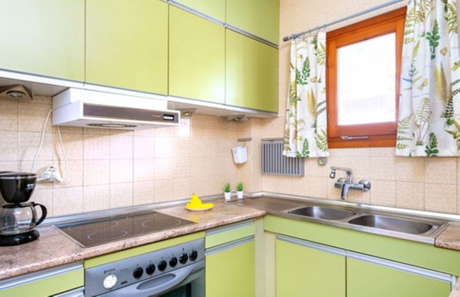 Apartment - 2 Bedrooms with Pool and WiFi - 107885 - Photo 6