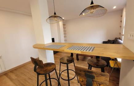 Apartamento con cocina abierta y vistas verdes - Foto 4