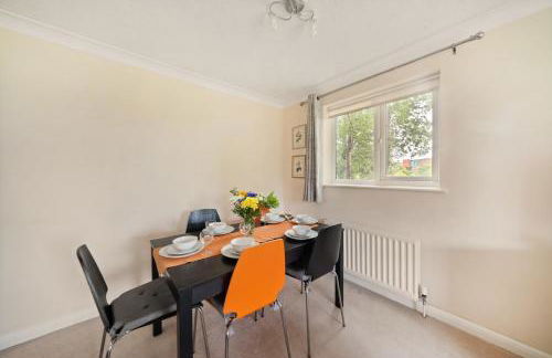 Long Stay 2BR Garden View Flat WiFi Parking Dishwasher Walk to Bromley High St & Station - Foto 3