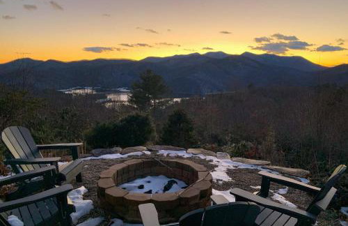 Family Retreat Cabin with Summit, Lake Views, Deck! - Foto 30