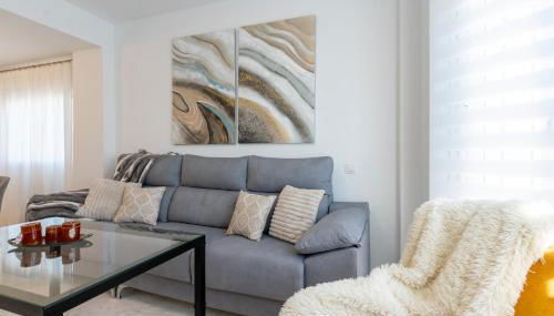 Amplio y luminoso chalet en Gerena, para familias o grupos - Foto 3