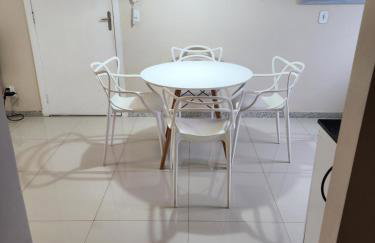 Apartamento Tranquilo Próximo ao Aeroporto. Sem taxa de limpeza - Foto 3