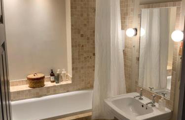 Beautiful, airy flat with Park views - Foto 6