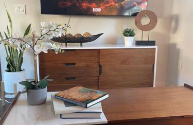 Shares Courtyard Luxury Apt - NEW! - Foto 2